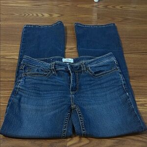 Shyanne Life Dark Wash Boot Cut Stretch Mid rise Denim 32x32 Embroidered pockets